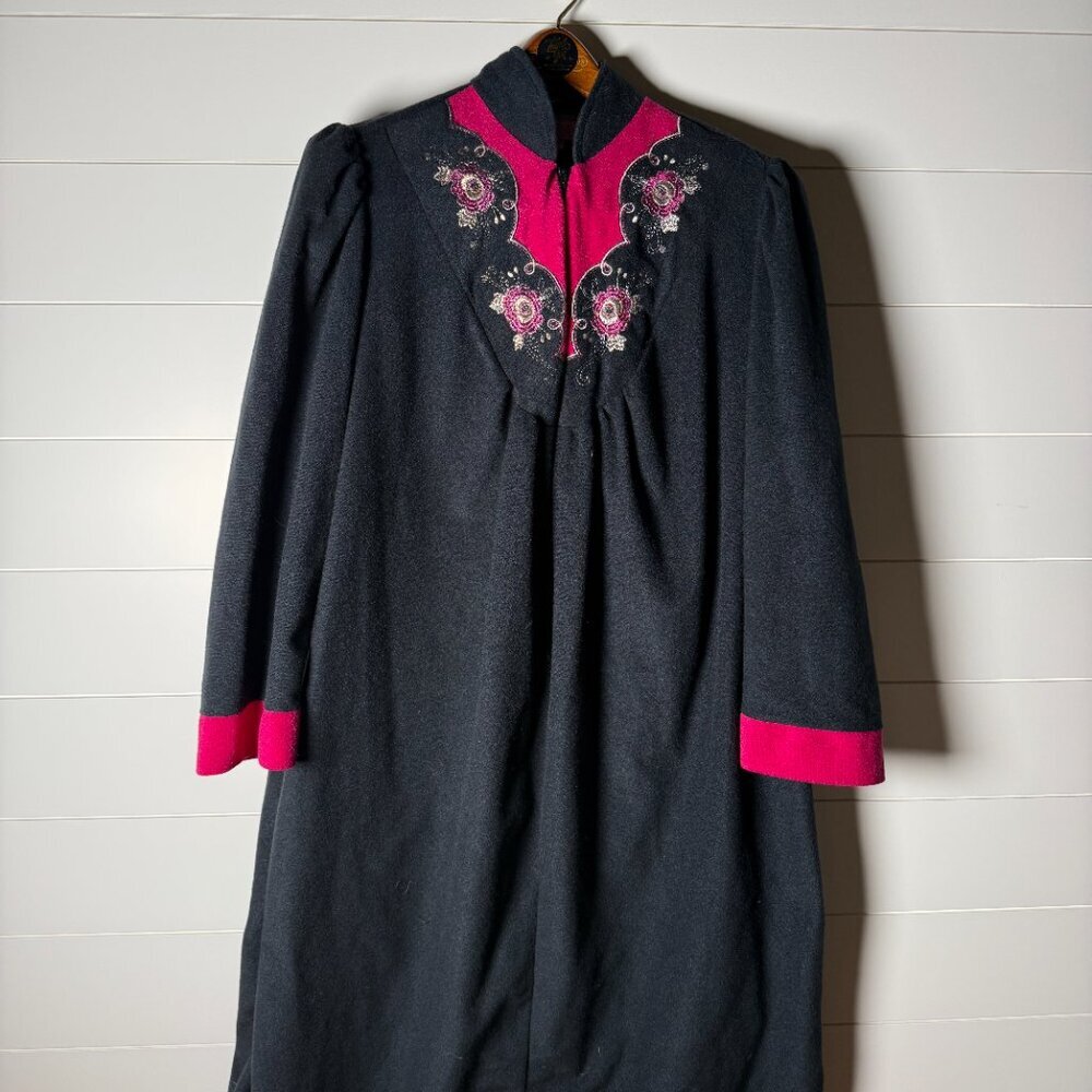 Women’s Vintage Heather Collection Black Fuscia House Coat Robe Zip Front XL